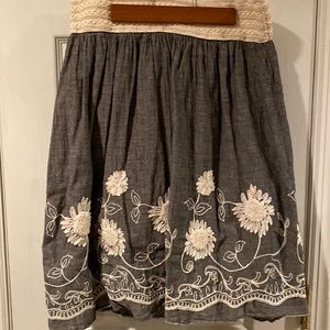 Lovely embroidered skirt. Size L.